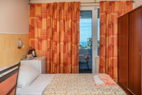 Apartments Pod Lozom with Seaview